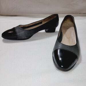 フラットシューズ FERRAGAMO Woman Flat shoes Black 022300 768108 Salvatore Ferragamo | Shoes | Salvatore Ferragamo Platform